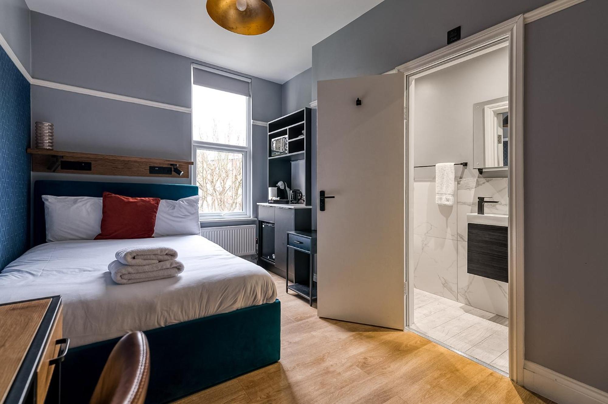 Kensington Rooms - Warwick Road Londra Esterno foto